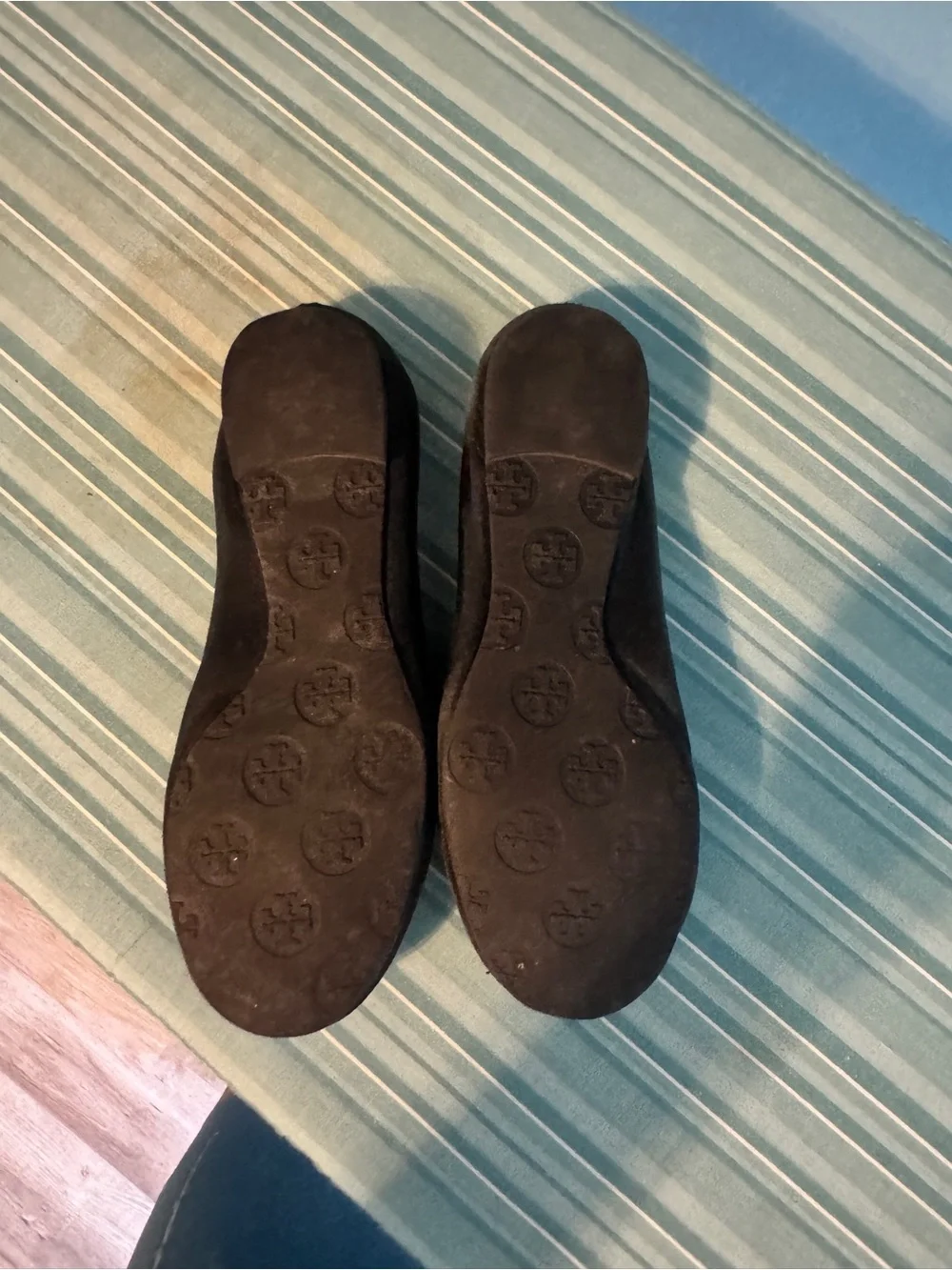 Tory Burch Black Leather Ballet Flats with Gold Logo Disc